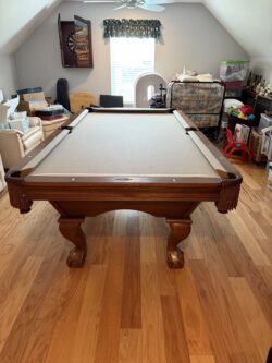 Brunswick Glennwood Talon ball & Claw legs with Tuscana Finish used 8ft